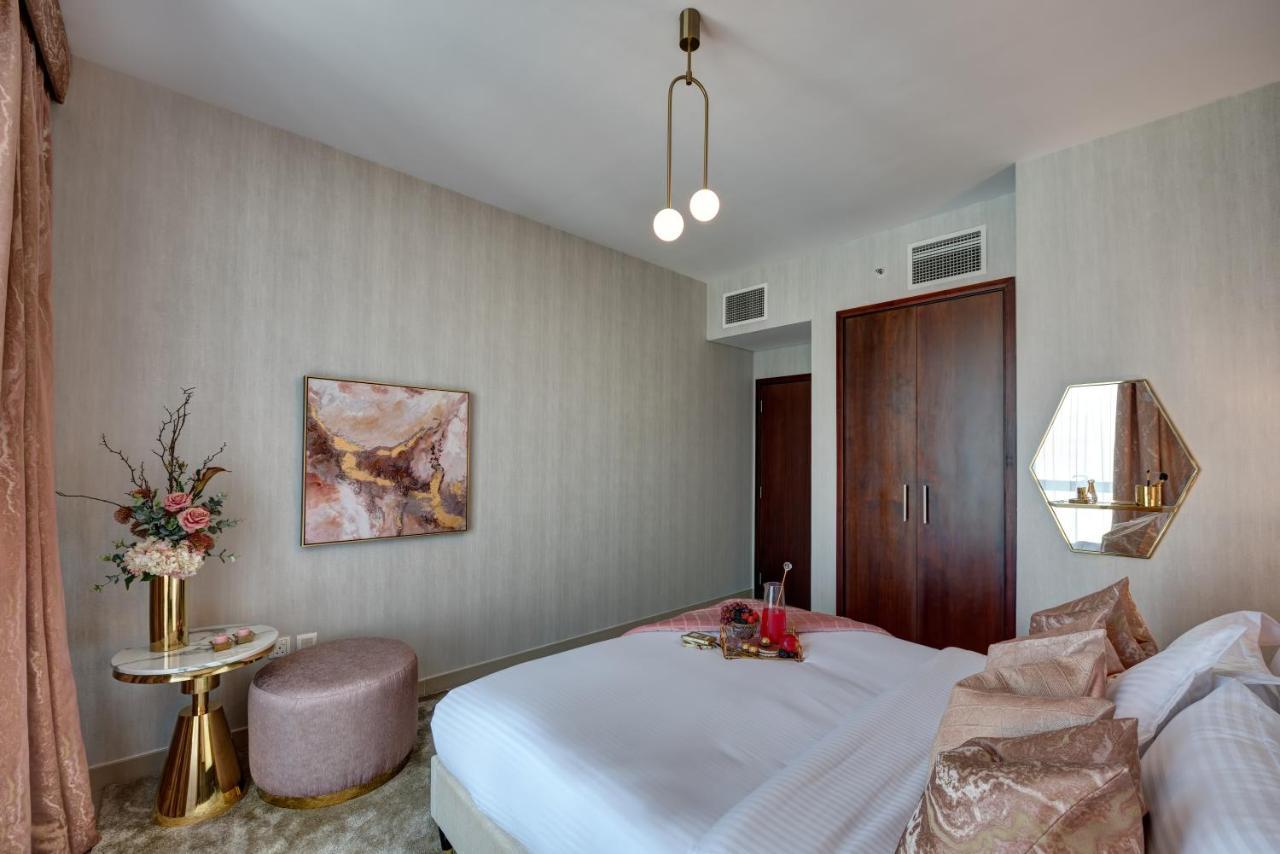 Durrani Homes - Designer 2br With Stunning Burj Khalifa And Fountain View * Дубай